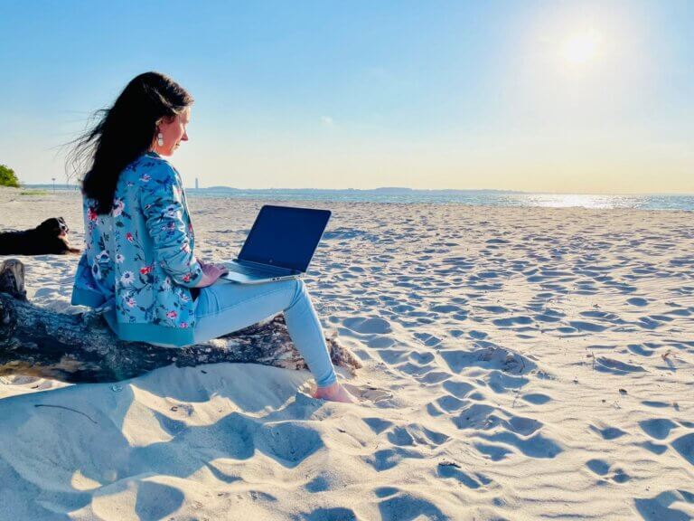 Arbeiten am Strand Monique Nolle - NatureDesign