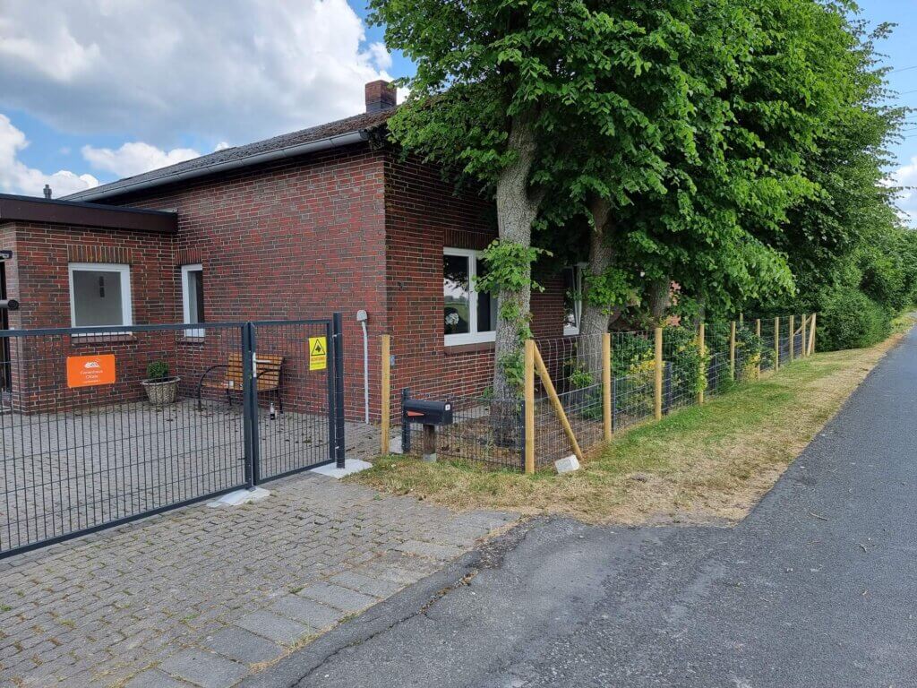 NordseeKaten Ferienhaus CKate in Brokdorf an der Elbe Einfahrt