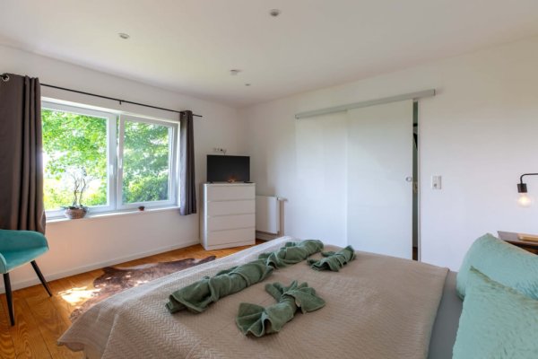 ferienhaus-ckate-schlafzimmer(1.2)
