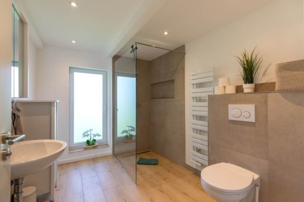 ferienhaus-deichkate-badezimmer(2)