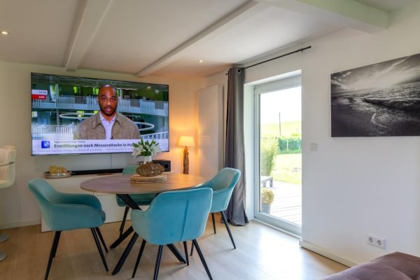 ferienhaus-deichkate-esstisch