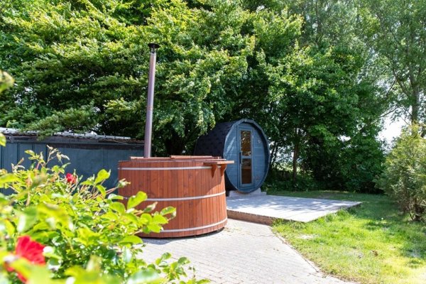 ferienhaus-deichkate-saunalandschaft